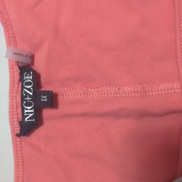 Bundle of Two Nic+Zoe Perfect Tanks - Picture 4 of 4